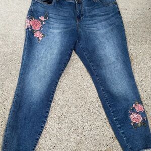 Kut from the Kloth Blue Jeans with Pink Floral Embroidery